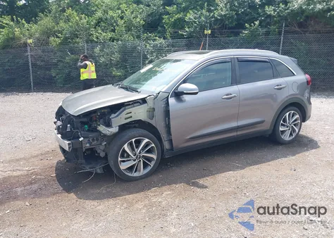 2017 Kia Niro Ex Touring from USA, damaged, VIN KNDCE3LC6H5088752